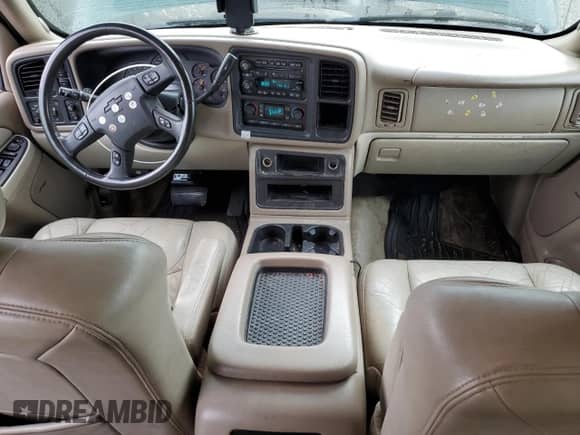 2003 Chevrolet Suburban Z71 with VIN 3GNFK16Z83G133869, listed as a Copart auction lot 85948315 with 236,789 mi miles and Salvage title. Bid and sale history available at DreamBid. Image 8.