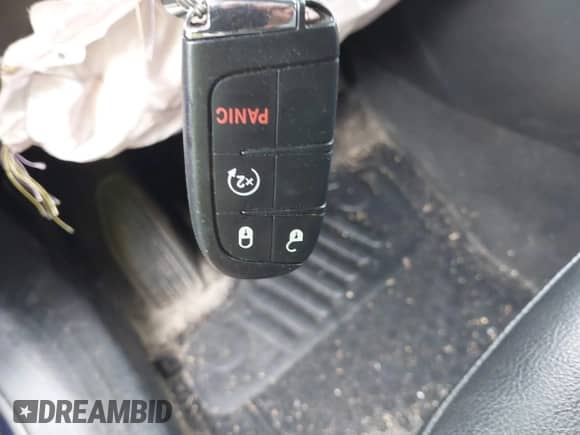 2017 Jeep Compass Latitude z VIN 3C4NJCBB8HT643116, wystawiony jako IAAI lot #43408019 z przebiegiem 43 414 mil mil oraz . Historia ofert i sprzedaży dostępna na DreamBid. Obrazek 11.