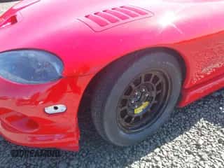 2002 Dodge Viper GTS с VIN 1B3ER69EX2V101020, выставлен на аукционе IAAI как лот 42003496 с пробегом 62 416 миль миль и . История ставок и продаж доступна на DreamBid. Изображение 6.