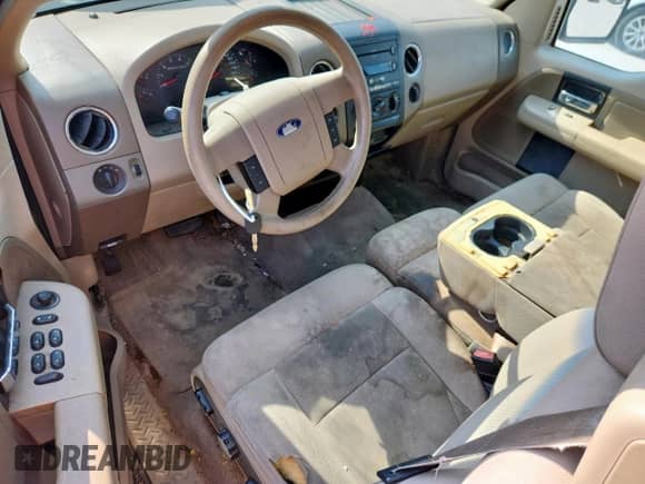 2005 Ford F-150 STX with VIN 1FTRX12W15NB62773, listed as a Copart auction lot 69172635 with 227,548 mi miles and Clean title. Bid and sale history available at DreamBid. Image 8.