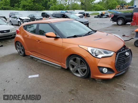 2015 Hyundai Veloster Turbo z VIN KMHTC6AE5FU216702, wystawiony jako Copart lot #58967655 z przebiegiem 81 833 mil mil oraz Szkoda całkowita • Salvage title. Historia ofert i sprzedaży dostępna na DreamBid. Obrazek 4.