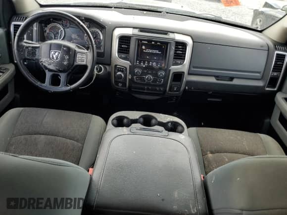 2018 Ram 1500 Big Horn z VIN 1C6RR6LG0JS251834, wystawiony jako Copart lot #48784955 z przebiegiem 83 747 mil mil oraz Szkoda całkowita • Salvage title. Historia ofert i sprzedaży dostępna na DreamBid. Obrazek 8.