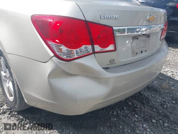 2016 Chevrolet Cruze LT с VIN 1G1PE5SBXG7182215, выставлен на аукционе IAAI как лот 43374543 с пробегом 100 838 миль миль и . История ставок и продаж доступна на DreamBid. Изображение 6.