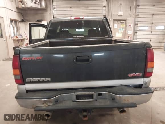 2004 GMC Sierra 1500 SLE with VIN 2GTEK13T741338064, listed as a IAAI auction lot 41497968 with 198,869 mi miles and . Bid and sale history available at DreamBid. Image 17.