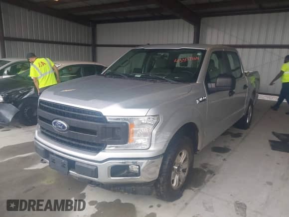 2018 Ford F-150 XL z VIN 1FTEW1EP9JFB81484, wystawiony jako IAAI lot #43307164 z przebiegiem Nie podano mil oraz . Historia ofert i sprzedaży dostępna na DreamBid. Obrazek 2.