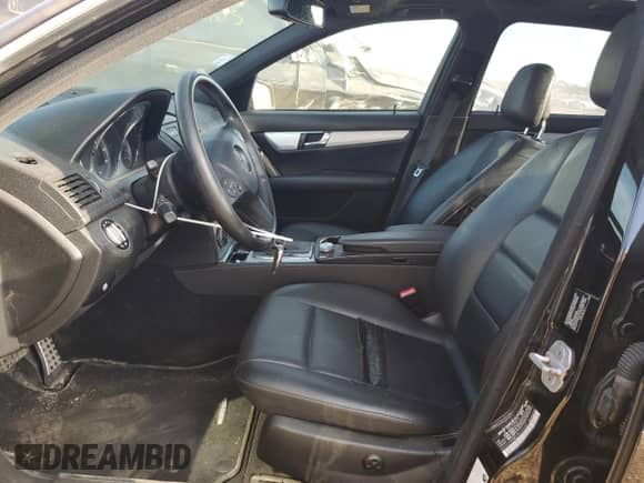 2010 Mercedes-Benz C 300 Sport with VIN WDDGF8BB5AR094082, listed as a Copart auction lot 84658395 with 176,642 mi miles and Salvage title. Bid and sale history available at DreamBid. Image 7.