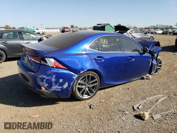 2019 Lexus IS 300 z VIN JTHC81D22K5036199, wystawiony jako Copart lot #70625193 z przebiegiem Nie podano mil oraz Szkoda całkowita • Salvage title. Historia ofert i sprzedaży dostępna na DreamBid. Obrazek 3.