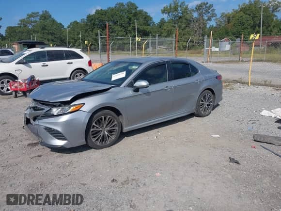 2019 Toyota Camry SE z VIN 4T1B11HK2KU785419, wystawiony jako IAAI lot #43286510 z przebiegiem 165 070 mil mil oraz . Historia ofert i sprzedaży dostępna na DreamBid. Obrazek 18.