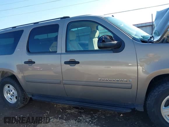 2007 Chevrolet Suburban LT с VIN 1GNFK16357R265554, выставлен на аукционе IAAI как лот 41434543 с пробегом 139 928 миль миль и . История ставок и продаж доступна на DreamBid. Изображение 13.