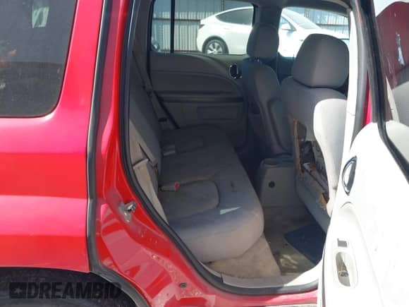 2011 Chevrolet HHR 1LT with VIN 3GNBABFW5BS591443, listed as a IAAI auction lot 42864579 with Not provided miles and . Bid and sale history available at DreamBid. Image 8.