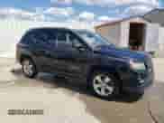 2016 Jeep Compass High Altitude z VIN 1C4NJCEA8GD648307, wystawiony jako Copart lot #70384555 z przebiegiem 145 300 mil mil oraz Nie do naprawy • Non repairable. Historia ofert i sprzedaży dostępna na DreamBid. Obrazek 4.