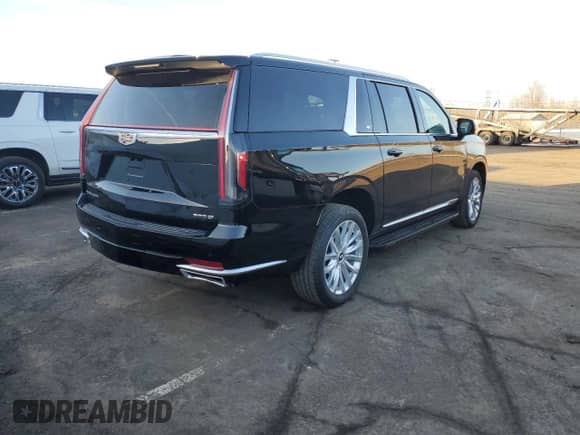 2024 Cadillac Escalade with VIN 1GYS4JKTXRR111331, listed as a Copart auction lot 49111575 with 28,466 mi miles and Salvage title. Bid and sale history available at DreamBid. Image 3.