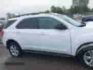 2013 Chevrolet Equinox LT z VIN 1GNALDEK8DZ129724, wystawiony jako IAAI lot #43289046 z przebiegiem 146 975 mil mil oraz . Historia ofert i sprzedaży dostępna na DreamBid. Obrazek 14.
