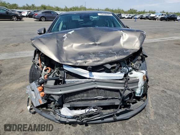 2014 Chevrolet Volt with VIN 1G1RH6E49EU164435, listed as a Copart auction lot 70496085 with 91,150 mi miles and Salvage title. Bid and sale history available at DreamBid. Image 5.