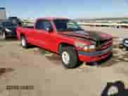 1998 Dodge Dakota SLT z VIN 1B7GL22X4WS693521, wystawiony jako Copart lot #61250105 z przebiegiem 97 534 mil mil oraz Szkoda całkowita • Salvage title. Historia ofert i sprzedaży dostępna na DreamBid. Obrazek 4.