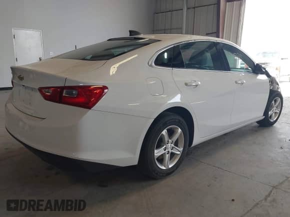 2021 Chevrolet Malibu LS z VIN 1G1ZC5ST2MF032589, wystawiony jako IAAI lot #42461735 z przebiegiem 70 187 mil mil oraz . Historia ofert i sprzedaży dostępna na DreamBid. Obrazek 4.