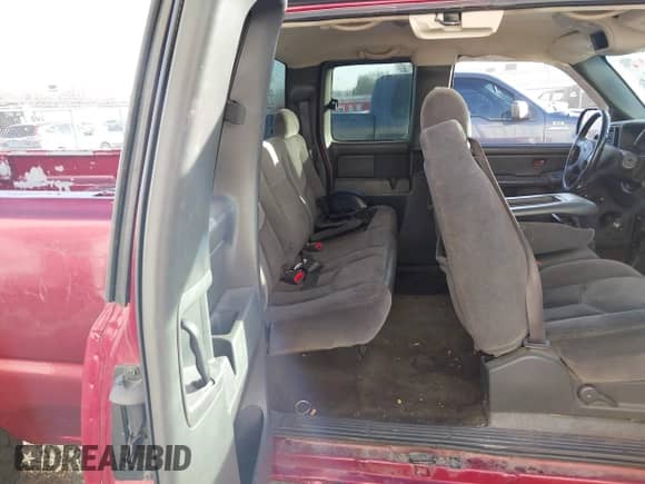 2005 GMC Sierra 1500 SLE z VIN 2GTEC19V051217013, wystawiony jako IAAI lot #41135916 z przebiegiem 240 000 mil mil oraz . Historia ofert i sprzedaży dostępna na DreamBid. Obrazek 8.