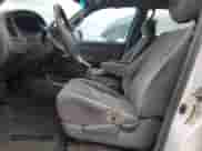 2006 Toyota Tundra SR5 z VIN 5TBET34146S544419, wystawiony jako Copart lot #71129965 z przebiegiem 148 612 mil mil oraz Czysty tytuł • Clean title. Historia ofert i sprzedaży dostępna na DreamBid. Obrazek 7.