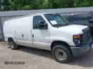 2014 Ford Econoline Cargo Commercial z VIN 1FTNE1EL2EDA56747, wystawiony jako IAAI lot #42654615 z przebiegiem 346 997 mil mil oraz . Historia ofert i sprzedaży dostępna na DreamBid. Obrazek 13.