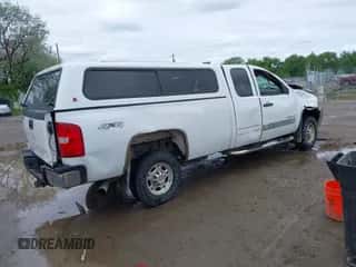 2008 Chevrolet Silverado 2500HD LTZ z VIN 1GCHK29648E162325, wystawiony jako IAAI lot #42260283 z przebiegiem 203 350 mil mil oraz . Historia ofert i sprzedaży dostępna na DreamBid. Obrazek 4.