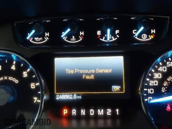 2011 Ford F-150 Lariat с VIN 1FTFW1CT7BFB38106, выставлен на аукционе IAAI как лот 43444415 с пробегом 248 862 миль миль и . История ставок и продаж доступна на DreamBid. Изображение 17.