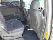 2004 Toyota Sienna XLE z VIN 5TDBA22C74S013288, wystawiony jako IAAI lot #42797623 z przebiegiem 118 746 mil mil oraz . Historia ofert i sprzedaży dostępna na DreamBid. Obrazek 8.