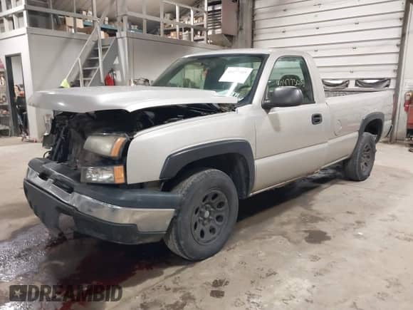 2006 Chevrolet Silverado 1500 Work Truck с VIN 3GCEK14V86G179730, выставлен на аукционе IAAI как лот 40477305 с пробегом 146 372 миль миль и . История ставок и продаж доступна на DreamBid. Изображение 2.