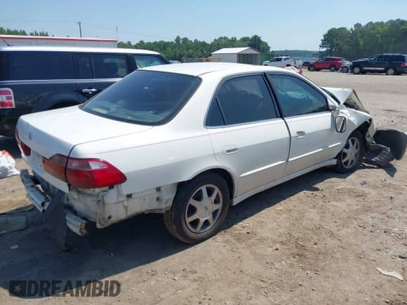 1999 Honda Accord EX with VIN JHMCG6679XC032789, listed as a IAAI auction lot 42554609 with 222,560 mi miles and . Bid and sale history available at DreamBid. Image 4.