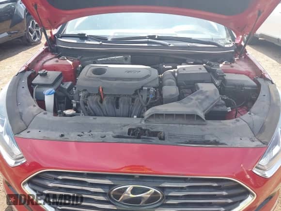 2019 Hyundai Sonata SE z VIN 5NPE24AF8KH820164, wystawiony jako IAAI lot #42459705 z przebiegiem 107 285 mil mil oraz . Historia ofert i sprzedaży dostępna na DreamBid. Obrazek 10.