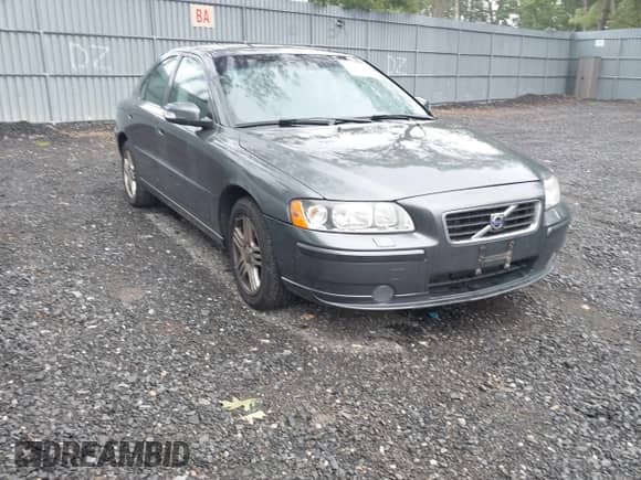 2007 Volvo S60 2.5L Turbo с VIN YV1RS592572622959, выставлен на аукционе IAAI как лот 43021608 с пробегом 155 710 миль миль и . История ставок и продаж доступна на DreamBid. Изображение 1.