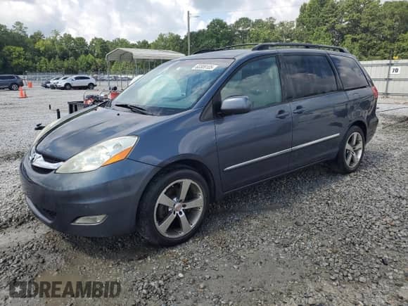 2006 Toyota Sienna XLE z VIN 5TDZA22C86S564606, wystawiony jako Copart lot #63309105 z przebiegiem 186 965 mil mil oraz Szkoda całkowita • Salvage title. Historia ofert i sprzedaży dostępna na DreamBid. Obrazek 1.