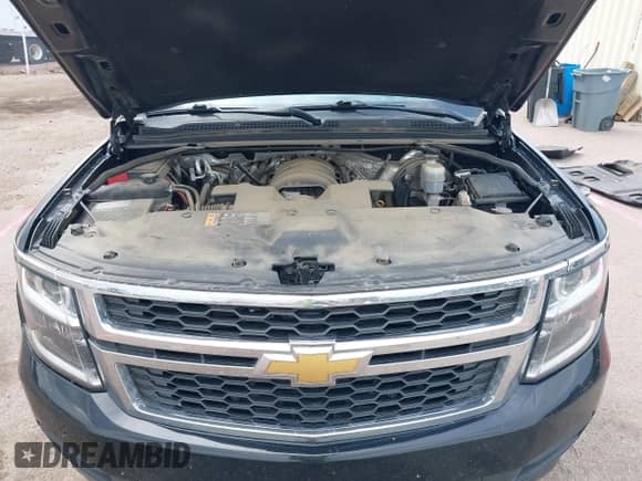 2018 Chevrolet Suburban LT z VIN 1GNSKHKC8JR357889, wystawiony jako IAAI lot #42908875 z przebiegiem 160 473 mil mil oraz . Historia ofert i sprzedaży dostępna na DreamBid. Obrazek 10.