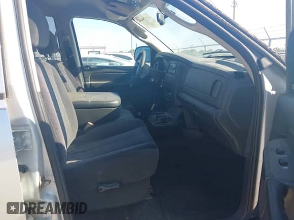 2004 Dodge 1500 SLT with VIN 1D7HU18D04S683208, listed as a IAAI auction lot 43179664 with 134,483 mi miles and . Bid and sale history available at DreamBid. Image 5.