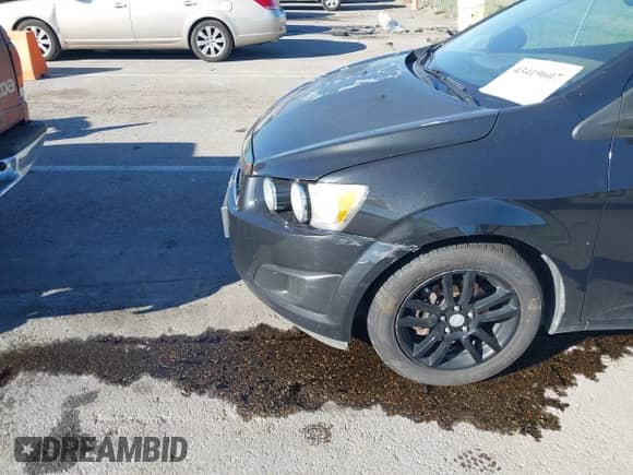 2013 Chevrolet Sonic LT с VIN 1G1JC6SH1D4154113, выставлен на аукционе IAAI как лот 43419607 с пробегом 138 983 миль миль и . История ставок и продаж доступна на DreamBid. Изображение 6.