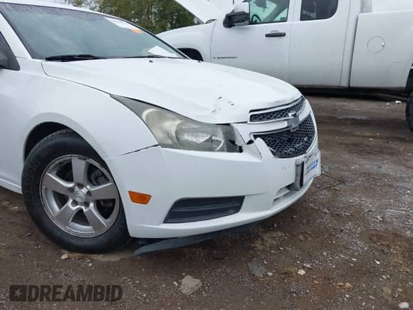 2013 Chevrolet Cruze 1LT with VIN 1G1PC5SB9D7224908, listed as a IAAI auction lot 43394715 with 171,179 mi miles and . Bid and sale history available at DreamBid. Image 13.
