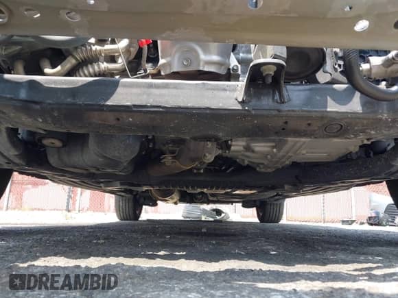 2019 Toyota Sienna LE with VIN 5TDJZ3DC5KS225000, listed as a IAAI auction lot 42414072 with 77,365 mi miles and . Bid and sale history available at DreamBid. Image 20.