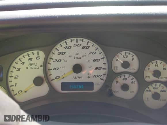 1999 GMC Sierra 1500 SLE with VIN 1GTEC14VXXZ504389, listed as a IAAI auction lot 43139898 with 190,389 mi miles and . Bid and sale history available at DreamBid. Image 7.