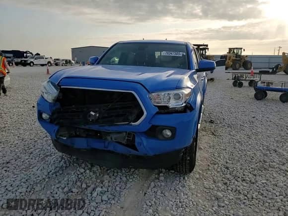 2020 Toyota Tacoma SR5 with VIN 5TFAZ5CN9LX088203, listed as a Copart auction lot 70347505 with 90,758 mi miles and Salvage title. Bid and sale history available at DreamBid. Image 13.