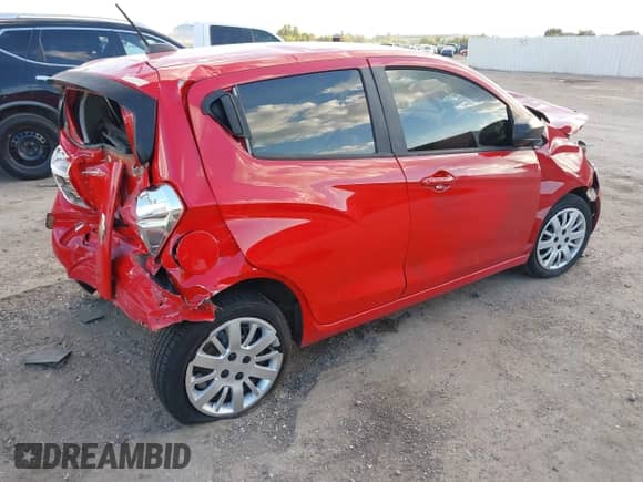 2017 Chevrolet Spark LS z VIN KL8CB6SA0HC748833, wystawiony jako IAAI lot #43305783 z przebiegiem Nie podano mil oraz . Historia ofert i sprzedaży dostępna na DreamBid. Obrazek 4.