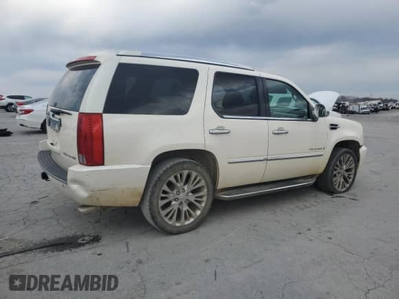2009 Cadillac Escalade с VIN 1GYFC53259R123551, выставлен на аукционе Copart как лот 50947345 с пробегом 263 763 миль миль и Чистый • Clean title. История ставок и продаж доступна на DreamBid. Изображение 3.