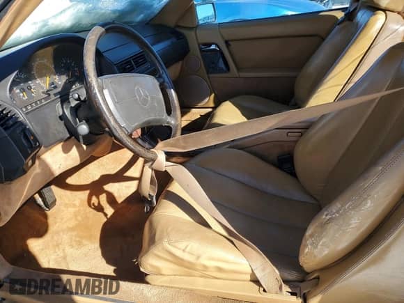 1991 Mercedes-Benz 300 с VIN WDBFA61E7MF020011, выставлен на аукционе Copart как лот 84235894 с пробегом Не указан миль и Списание • Salvage title. История ставок и продаж доступна на DreamBid. Изображение 7.