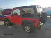 2000 Jeep Wrangler Sport z VIN 1J4FA49SXYP768858, wystawiony jako Copart lot #72104145 z przebiegiem 228 361 mil mil oraz Szkoda całkowita • Salvage title. Historia ofert i sprzedaży dostępna na DreamBid. Obrazek 2.