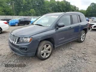 2014 Jeep Compass Latitude с VIN 1C4NJDEB9ED659697, выставлен на аукционе Copart как лот 67421535 с пробегом Не указан миль и Списание • Salvage title. История ставок и продаж доступна на DreamBid. Изображение 1.