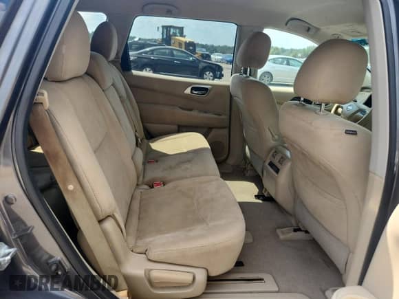 2015 Nissan Pathfinder S z VIN 5N1AR2MN3FC622543, wystawiony jako Copart lot #71770245 z przebiegiem 175 992 mil mil oraz Czysty tytuł • Clean title. Historia ofert i sprzedaży dostępna na DreamBid. Obrazek 10.