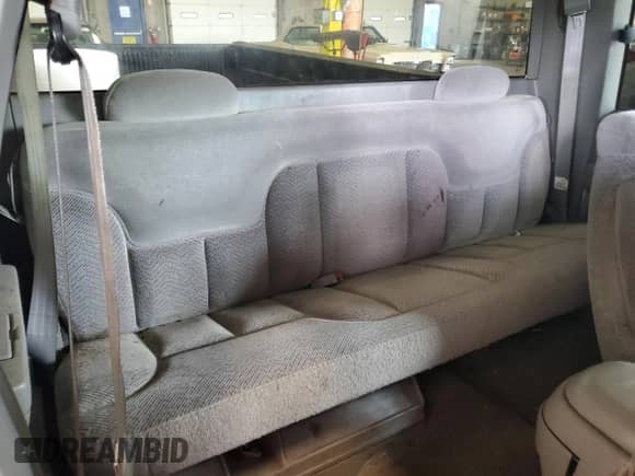 1998 Chevrolet Silverado 2500 с VIN 1GCGK29F4WE151186, выставлен на аукционе Copart как лот 81640915 с пробегом 161 330 миль миль и Чистый • Clean title. История ставок и продаж доступна на DreamBid. Изображение 10.