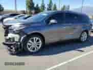 2022 Toyota Sienna Platinum с VIN 5TDERKEC8NS123611, выставлен на аукционе Copart как лот 86436405 с пробегом 26 341 миль миль и Списание • Salvage title. История ставок и продаж доступна на DreamBid. Изображение 1.