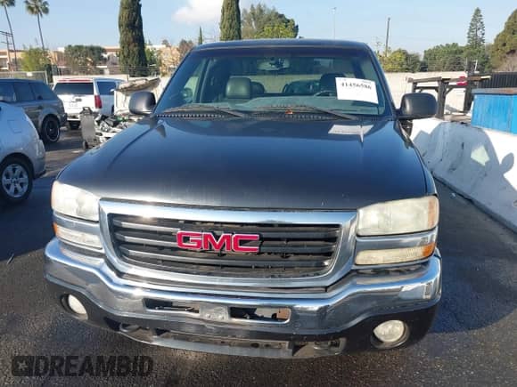 2003 GMC Sierra 1500 SLE с VIN 2GTEC19T631218369, выставлен на аукционе IAAI как лот 41456586 с пробегом 175 900 миль миль и . История ставок и продаж доступна на DreamBid. Изображение 12.