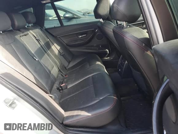 2014 BMW 3 Series 328i xDrive с VIN WBA3G7C56EKN37487, выставлен на аукционе Copart как лот 70397985 с пробегом 139 397 миль миль и Списание • Salvage title. История ставок и продаж доступна на DreamBid. Изображение 10.