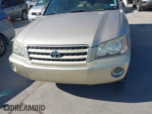2002 Toyota Highlander Limited with VIN JTEGF21A720071324, listed as a IAAI auction lot 43498329 with 268,551 mi miles and . Bid and sale history available at DreamBid. Image 6.