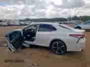 2019 Toyota Camry XSE z VIN 4T1B61HK9KU819244, wystawiony jako Copart lot #81748655 z przebiegiem 89 117 mil mil oraz Szkoda całkowita • Salvage title. Historia ofert i sprzedaży dostępna na DreamBid. Obrazek 2.